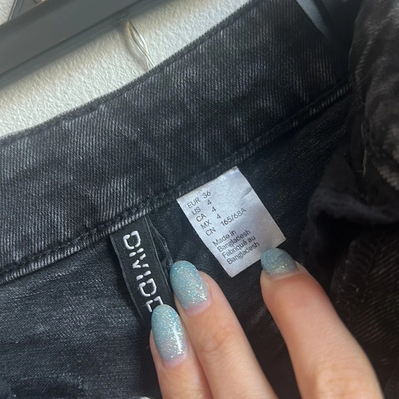 H&M High Waisted Jean Shorts ๐คโโโโโโโ - Picture 3 of 3